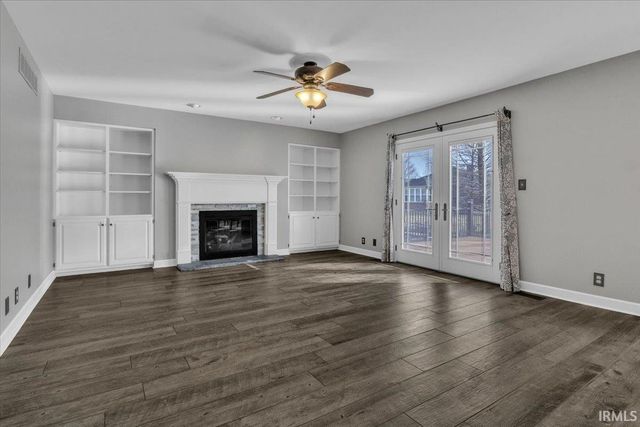 7577 Arbor Ridge Drive, Newburgh, IN 47630