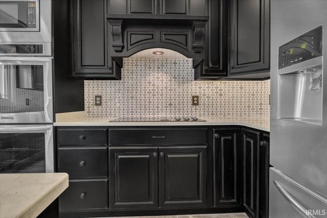 7577 Arbor Ridge Drive, Newburgh, IN 47630