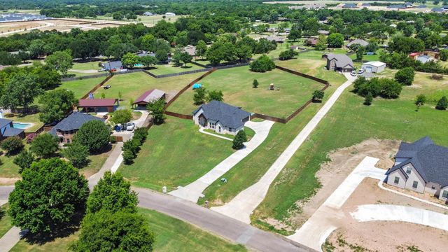 2201 Norwood Street, Sherman, TX 75092