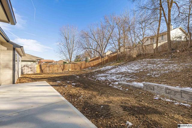 2711 Lynnwood Drive, Bellevue, NE 68123