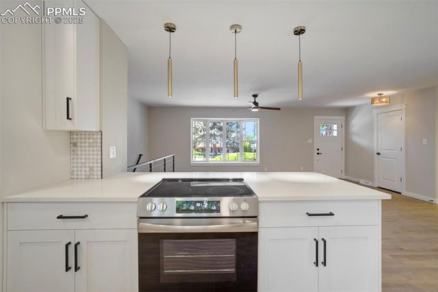 2215 Northglen Drive, Colorado Springs, CO 80909