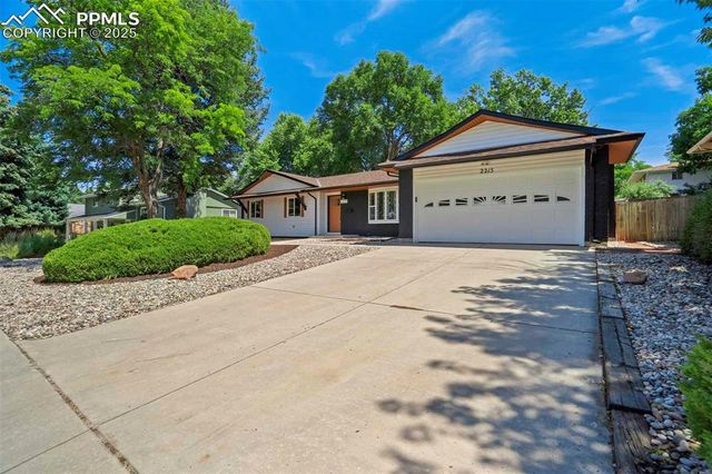 2215 Northglen Drive, Colorado Springs, CO 80909