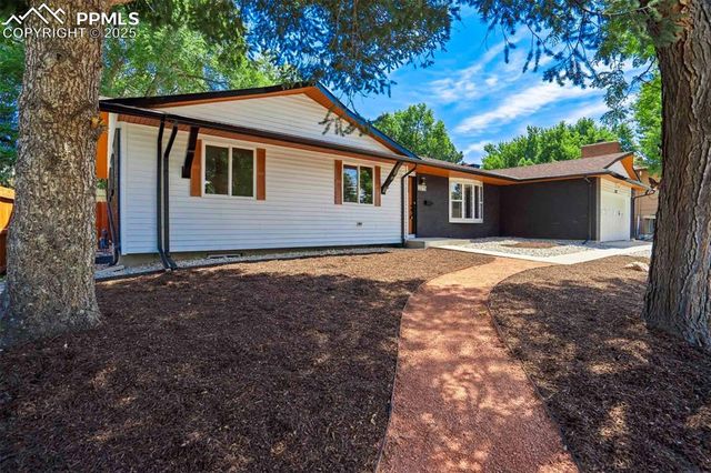 2215 Northglen Drive, Colorado Springs, CO 80909