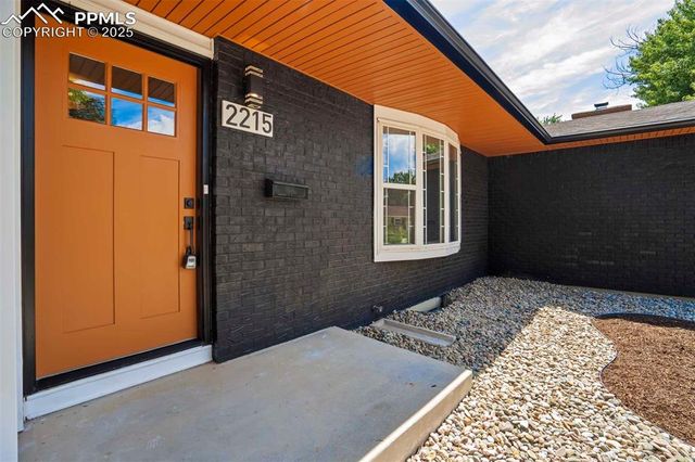 2215 Northglen Drive, Colorado Springs, CO 80909