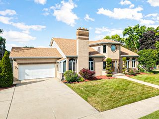 1580 Webster Lane, Des Plaines, IL 60018