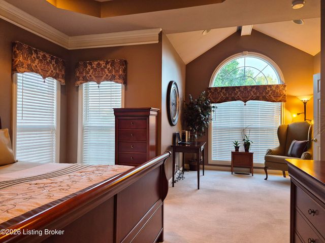 4313 Pleasant Glen Dr, Louisville, KY 40299