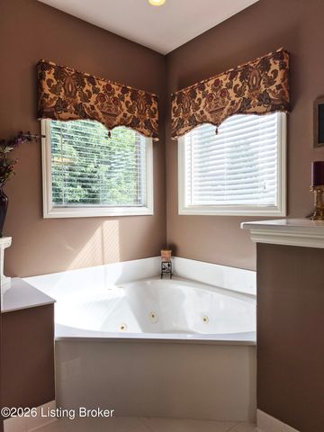4313 Pleasant Glen Dr, Louisville, KY 40299