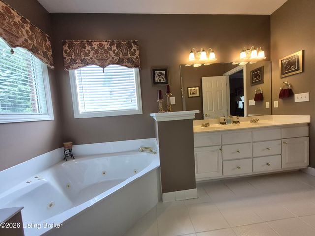 4313 Pleasant Glen Dr, Louisville, KY 40299
