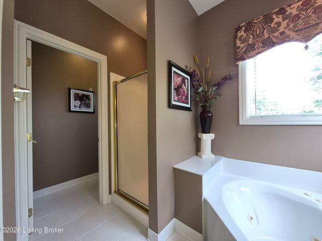 4313 Pleasant Glen Dr, Louisville, KY 40299
