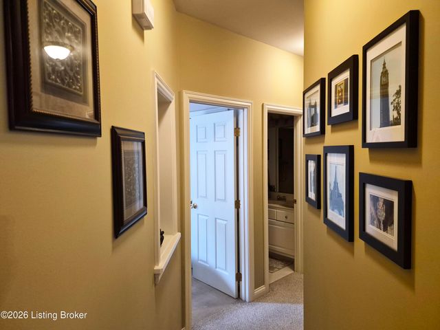 4313 Pleasant Glen Dr, Louisville, KY 40299