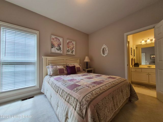 4313 Pleasant Glen Dr, Louisville, KY 40299