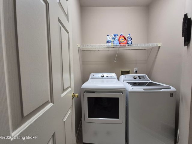 4313 Pleasant Glen Dr, Louisville, KY 40299