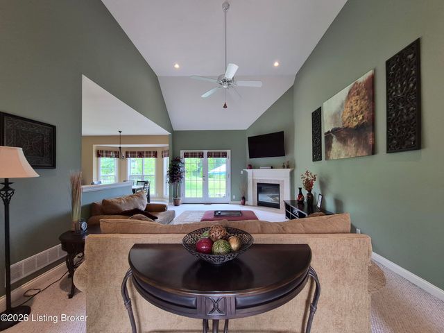 4313 Pleasant Glen Dr, Louisville, KY 40299