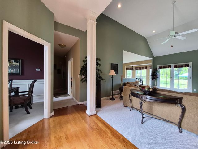 4313 Pleasant Glen Dr, Louisville, KY 40299