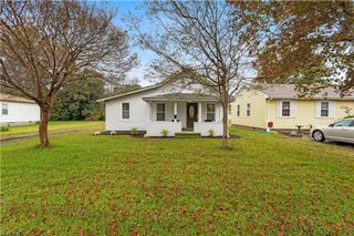 4102 1st ST, Chesapeake, VA 23324