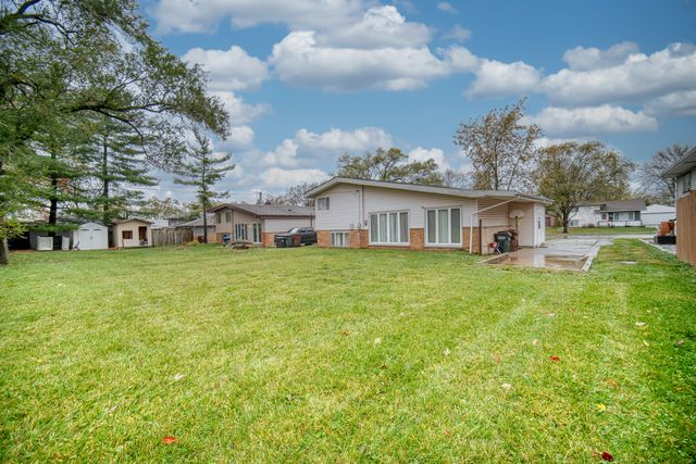 135 Westwood Drive, Park Forest, IL 60466