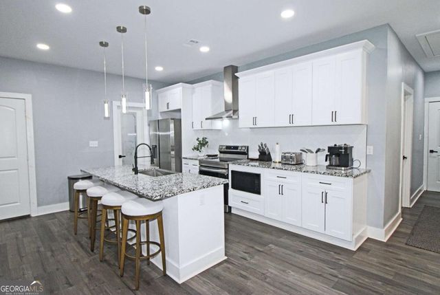 465 Holly Street NW, Atlanta, GA 30318