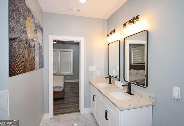 465 Holly Street NW, Atlanta, GA 30318
