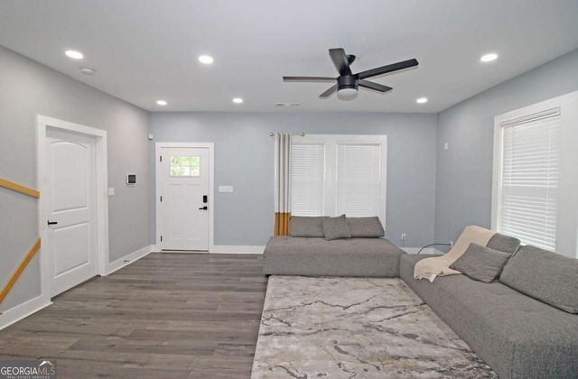 465 Holly Street NW, Atlanta, GA 30318