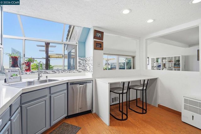 46 Edgewater Pl, Pittsburg, CA 94565