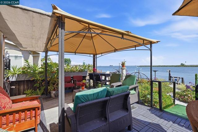 46 Edgewater Pl, Pittsburg, CA 94565