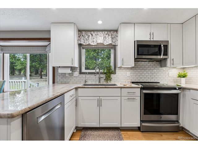 166 Hummingbird Ln, Golden, CO 80403