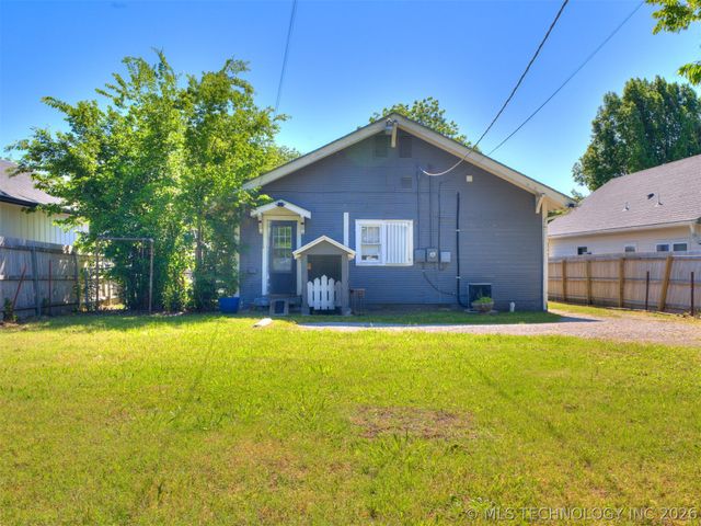 112 N Xanthus Avenue, Tulsa, OK 74110