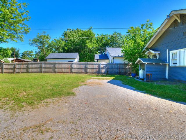 112 N Xanthus Avenue, Tulsa, OK 74110