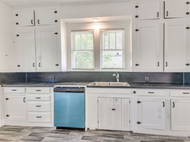 112 N Xanthus Avenue, Tulsa, OK 74110