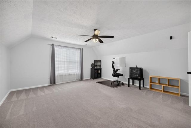 2990 Meadow Gate Way, Loganville, GA 30052