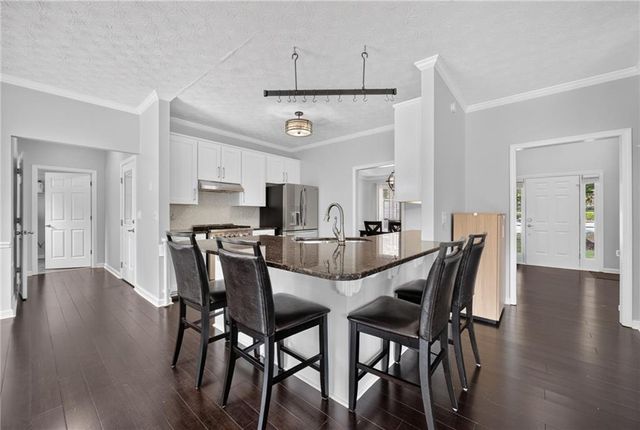 2990 Meadow Gate Way, Loganville, GA 30052