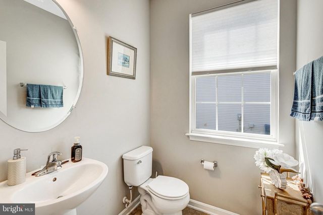 11 WORSHAM LN, Fredericksburg, VA 22405