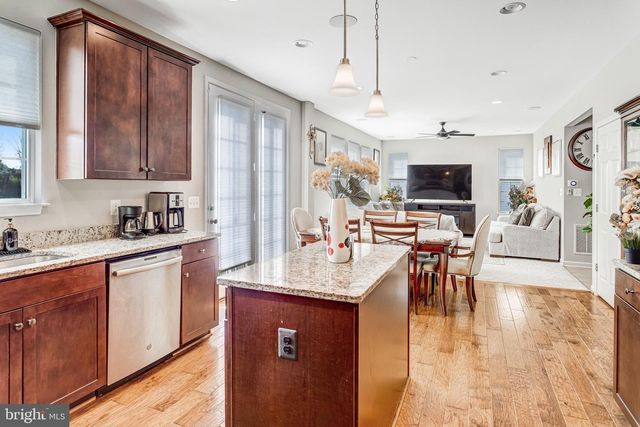 11 WORSHAM LN, Fredericksburg, VA 22405
