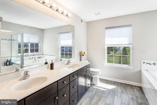 11 WORSHAM LN, Fredericksburg, VA 22405
