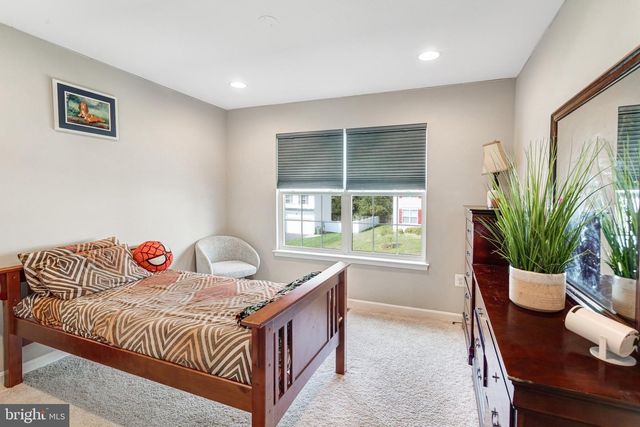 11 WORSHAM LN, Fredericksburg, VA 22405