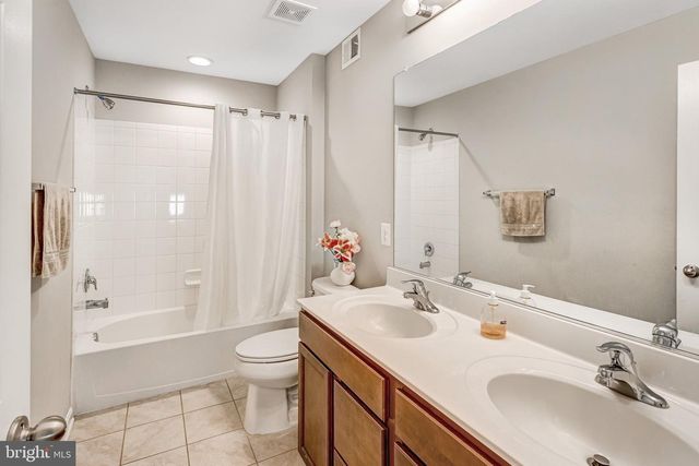 11 WORSHAM LN, Fredericksburg, VA 22405
