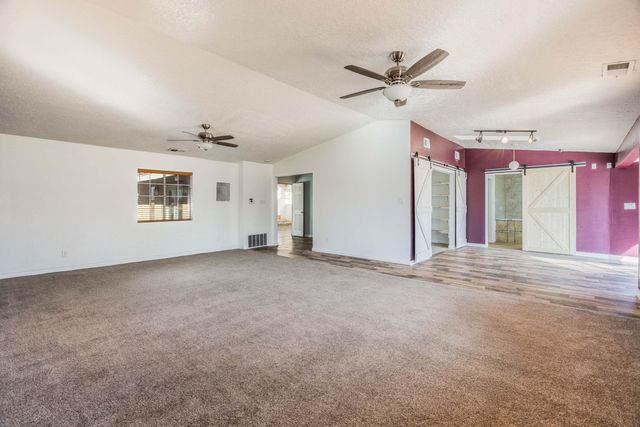 1048 Goff Boulevard SW, Albuquerque, NM 87105