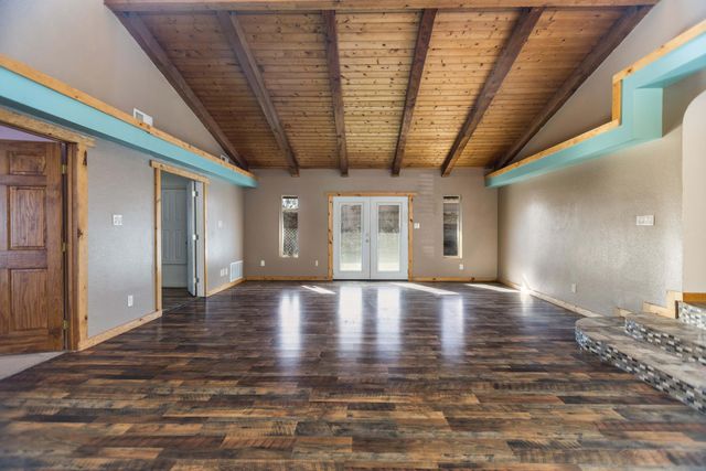 1048 Goff Boulevard SW, Albuquerque, NM 87105