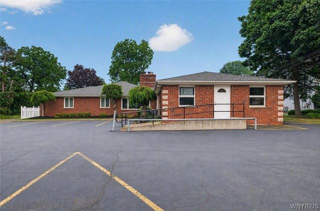 3405 Orchard Park Road, Orchard Park, NY 14127