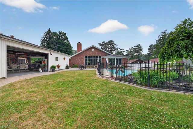 3405 Orchard Park Road, Orchard Park, NY 14127