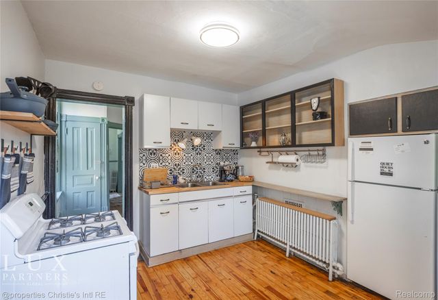 1411 6th Street, Detroit, MI 48226