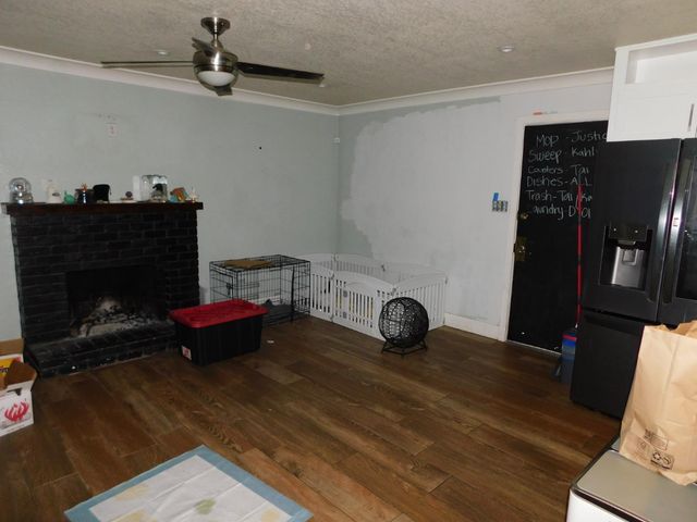 3762 N Claremont Avenue N, Fresno, CA 93727