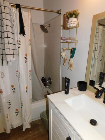 3762 N Claremont Avenue N, Fresno, CA 93727