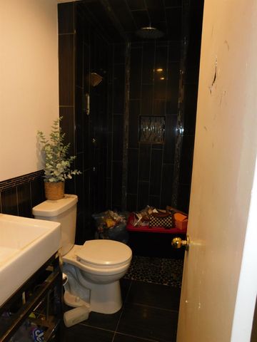 3762 N Claremont Avenue N, Fresno, CA 93727