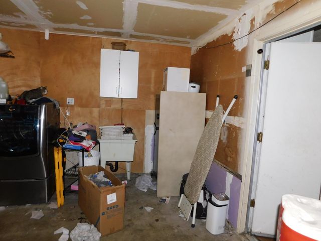 3762 N Claremont Avenue N, Fresno, CA 93727