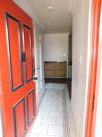 3762 N Claremont Avenue N, Fresno, CA 93727