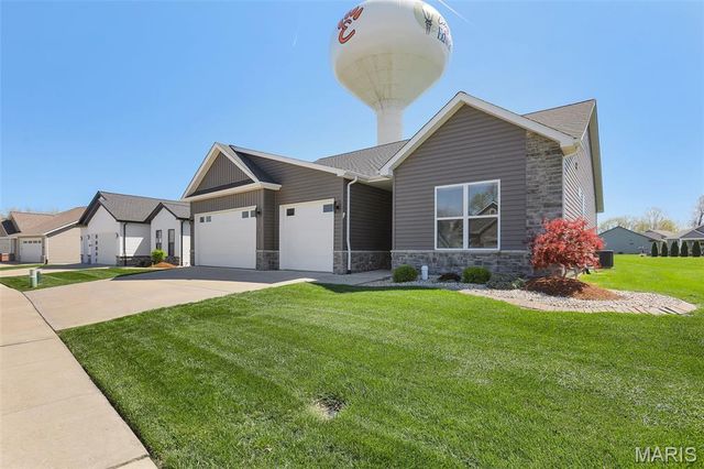 1870 Cloverdale Drive, Edwardsville, IL 62025