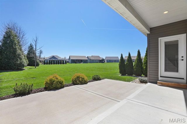 1870 Cloverdale Drive, Edwardsville, IL 62025