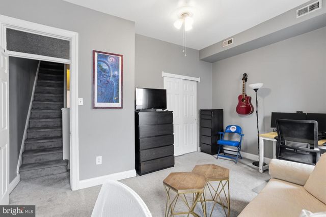 902 S 8TH ST, Philadelphia, PA 19147