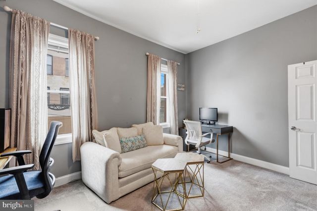 902 S 8TH ST, Philadelphia, PA 19147